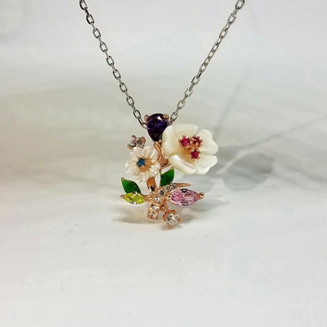 Bouquet Necklace