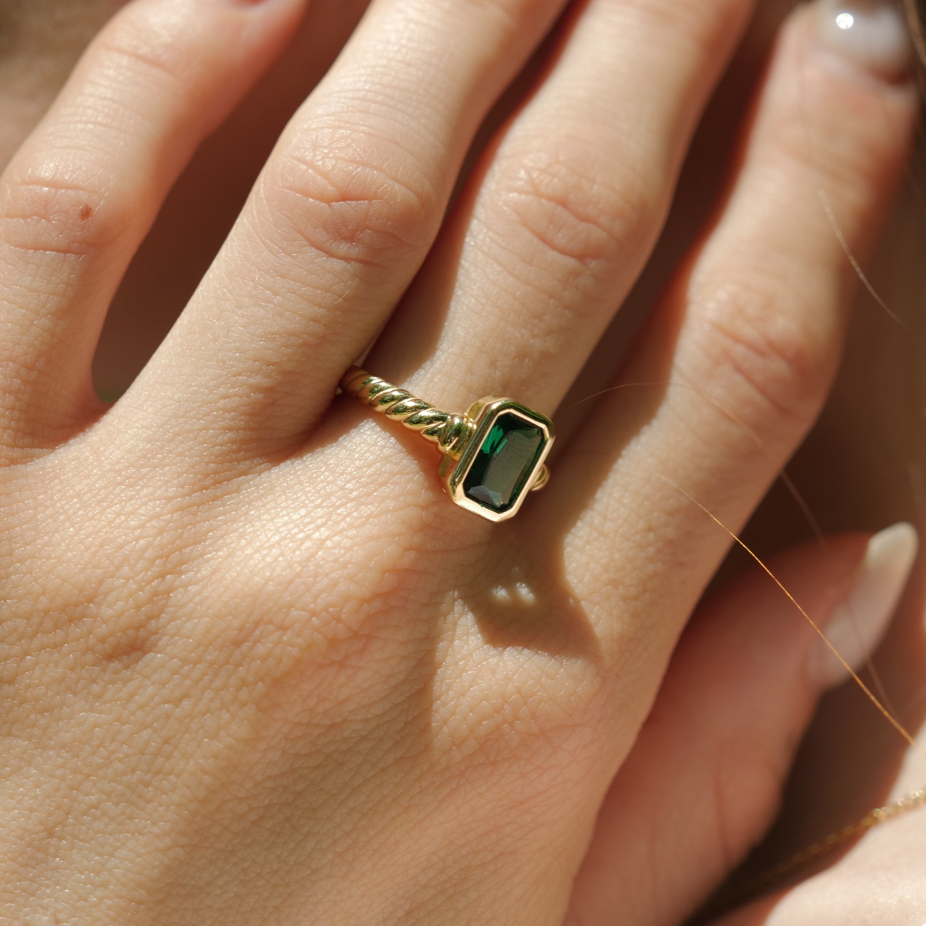 Novella Green Ring